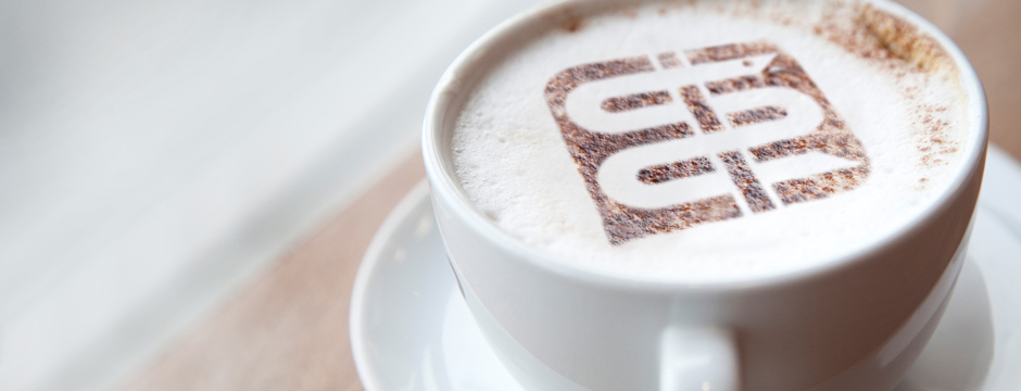 Auf einen Kaffee mit Professor Dr. Eckhard Breitbart, Dr. rer. medic. Dipl.-Psych. Friederike Stölzel und Dr. rer. medic. Dipl.-Psych. Nadja Seidel